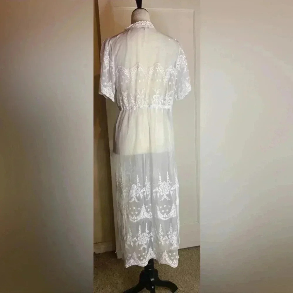 White Lace Kimono Boho Festival Cover Up Feminine Festival Swim Beach Poolside - Picture 2 of 7